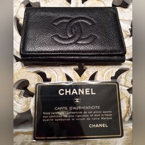 CHANEL Black Key & Card Holder. Once screw is missing. See picture.
